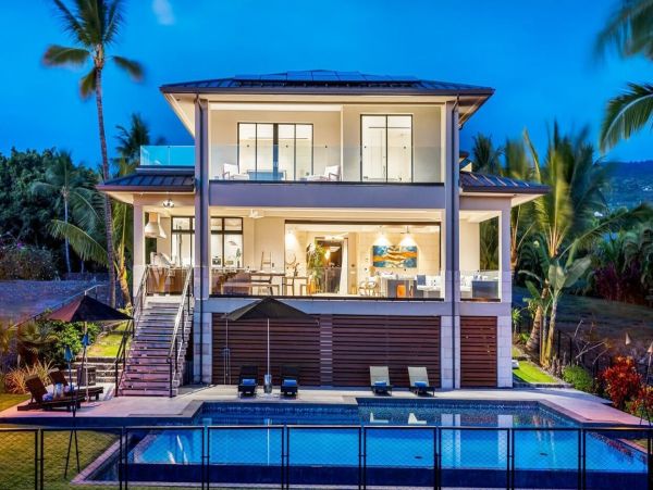Gorgeous Kailua-Kona Vacation Home with Private Pool & Views