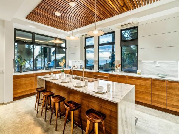 Gorgeous Kailua-Kona Vacation Home with Private Pool & Views