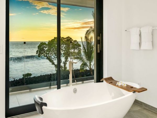 Gorgeous Kailua-Kona Vacation Home with Private Pool & Views
