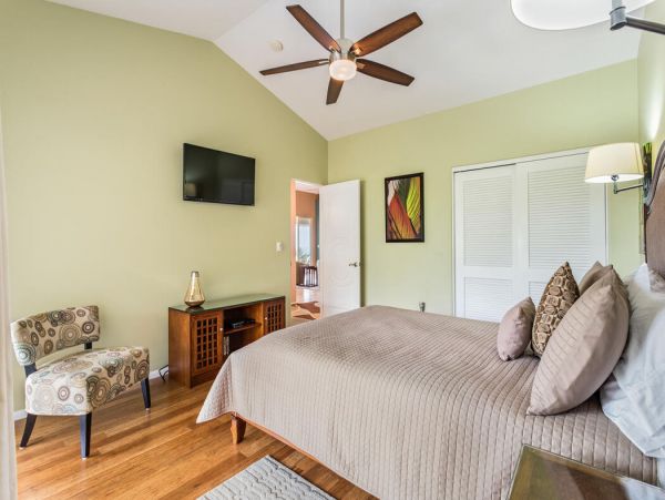 Three Bedroom Luxurious Hawaiian Retreat in Kailua Kona