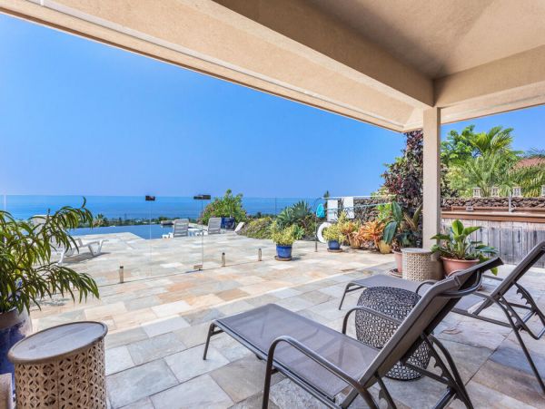 Three Bedroom Luxurious Hawaiian Retreat in Kailua Kona