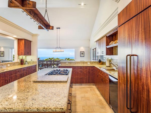 Ocean View 4 Bedroom with Pool and Spa