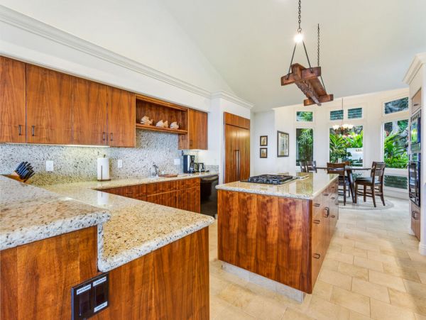 Ocean View 4 Bedroom with Pool and Spa