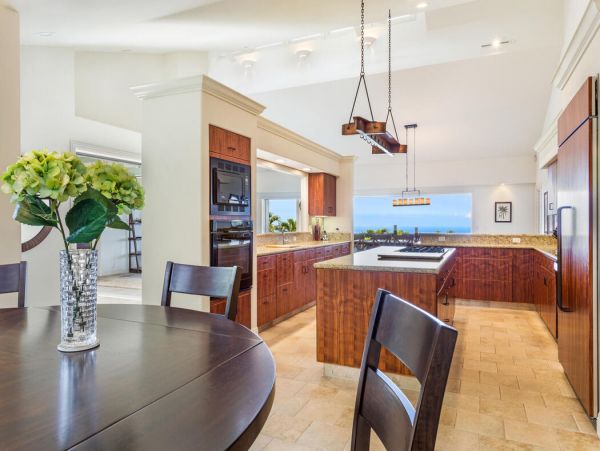 Ocean View 4 Bedroom with Pool and Spa