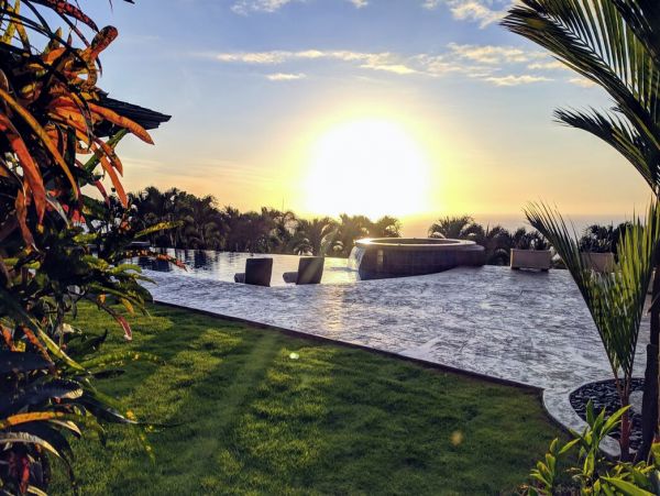 Ocean View 4 Bedroom with Pool and Spa