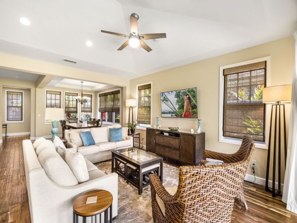 Cozy Property, Sleeps 8