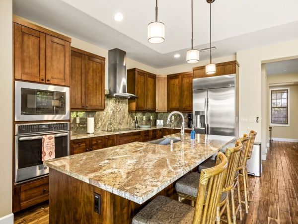 Cozy Property, Sleeps 8
