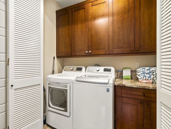 Cozy Property, Sleeps 8