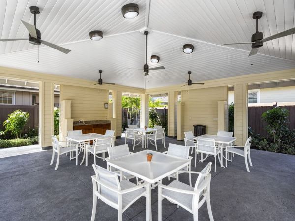 Cozy Property, Sleeps 8