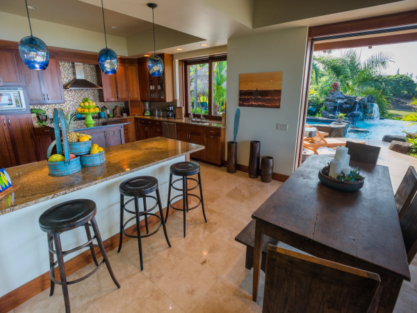 Elegant Kona Coast Retreat with Panoramic Ocean Views & Infinity Pool