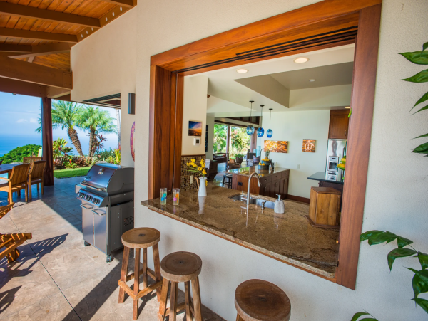 Elegant Kona Coast Retreat with Panoramic Ocean Views & Infinity Pool