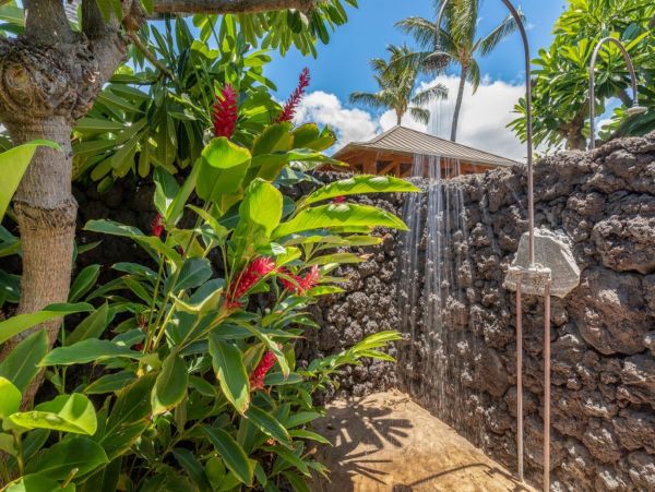 Hawaii Luxury Vacation Rental - Kohala Coast Resort Villa with Pool & Beach Club Access