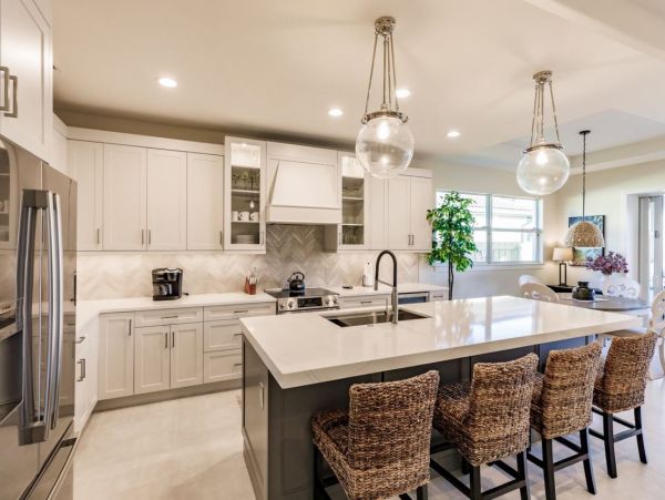 4 Bedroom + Den Private Pool Home in Naples Sleeps 10 Guests
