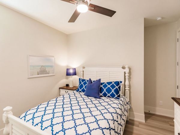 4 Bedroom + Den Private Pool Home in Naples Sleeps 10 Guests