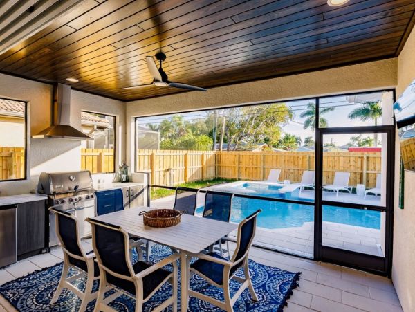 4 Bedroom + Den Private Pool Home in Naples Sleeps 10 Guests