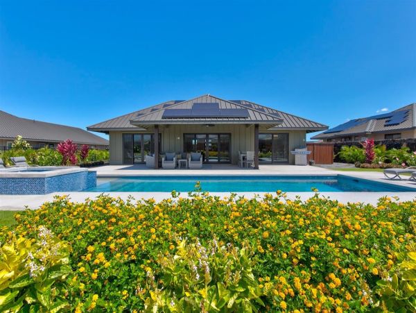 Luxury Three Bedroom Vacation Home in Waikoloa