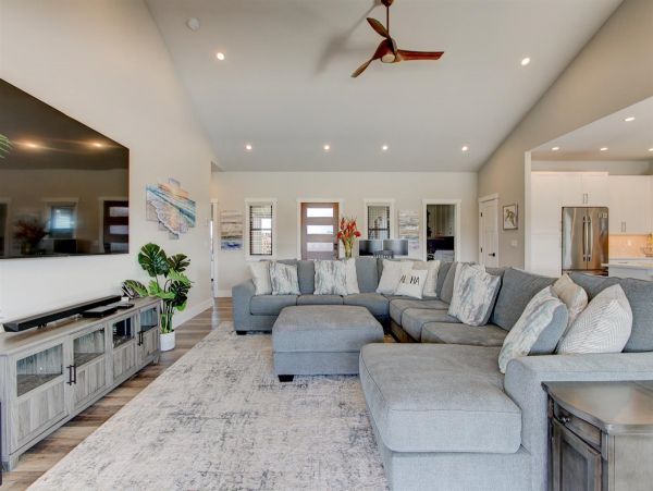 Luxury Three Bedroom Vacation Home in Waikoloa