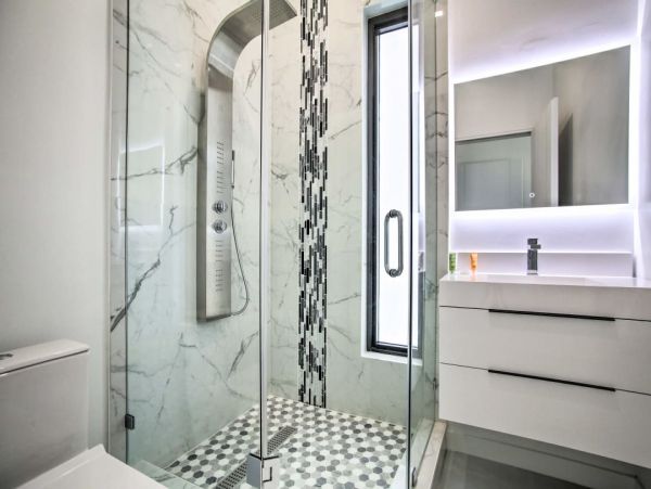 Luxury Three Bedroom Rental Pool Home in Fort Lauderdale