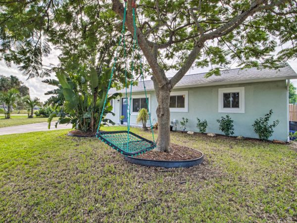 Vacation Home in Taquesta Three Bedrooms And Private Pool