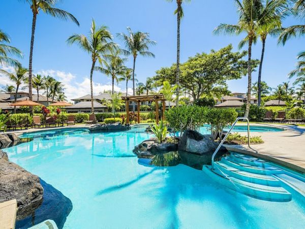Stunning Villa, Views & Beach Club Access