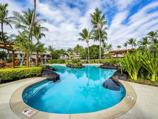Stunning Villa, Views & Beach Club Access