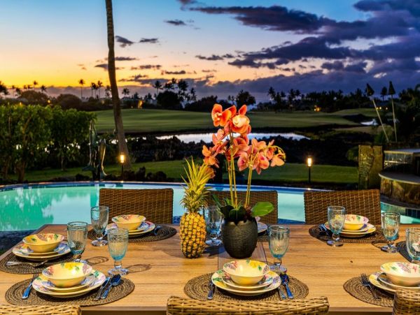 Big Island 4 Bedroom Villa Infinity Pool and Ocean View