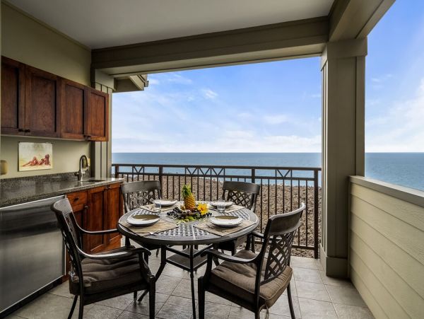 Oceanfront 3 Bedroom Beauty