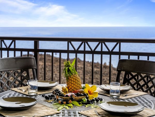 Oceanfront 3 Bedroom Beauty