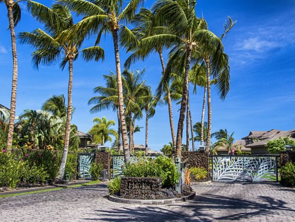 Oceanfront 3 Bedroom Beauty