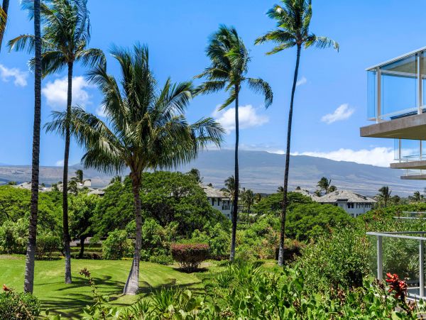 Waikoloa Lovely Mountain Views Corner Condo Sleeps 4 Guests