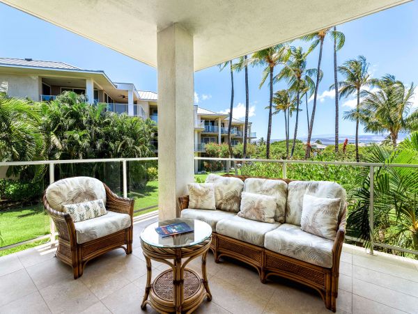 Waikoloa Lovely Mountain Views Corner Condo Sleeps 4 Guests