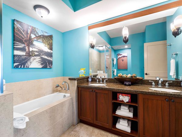 Ocean Views with 3 Bedrooms Walk out pure Delight