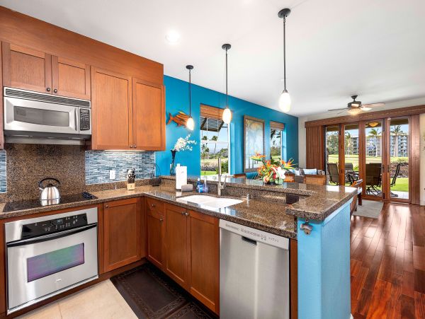 Ocean Views with 3 Bedrooms Walk out pure Delight