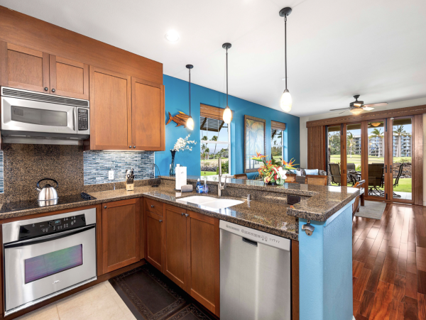 Ocean Views with 3 Bedrooms Walk out pure Delight