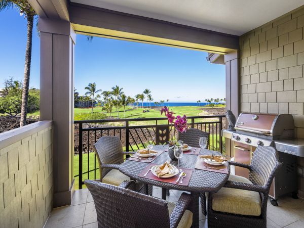 Luxe Waikoloa Townhome with Panoramic Views & Resort Amenities