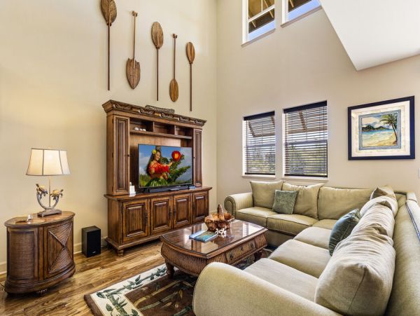Luxe Waikoloa Townhome with Panoramic Views & Resort Amenities