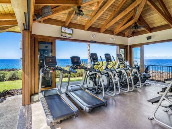 Luxe Waikoloa Townhome with Panoramic Views & Resort Amenities