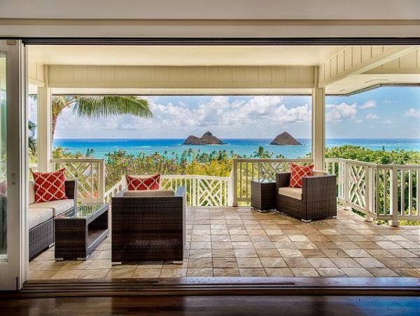 Lanikai Ocean View Four Bedroom Vacation Home