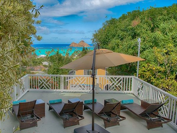 Lanikai Ocean View Four Bedroom Vacation Home