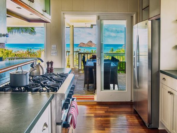 Lanikai Ocean View Four Bedroom Vacation Home