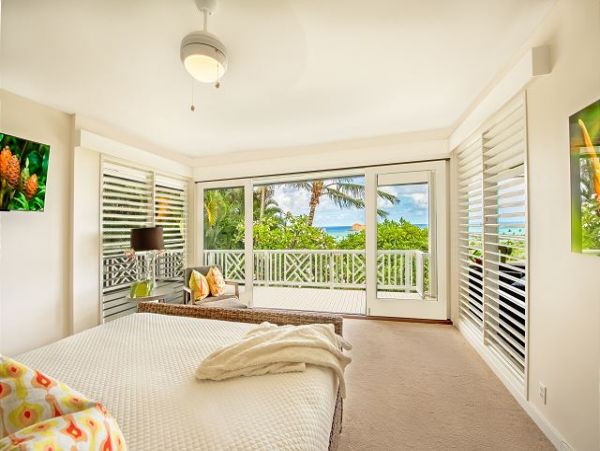 Lanikai Ocean View Four Bedroom Vacation Home