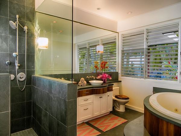 Lanikai Ocean View Four Bedroom Vacation Home