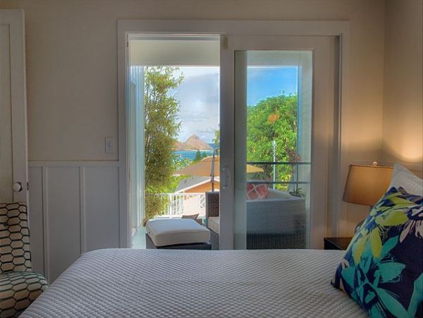Lanikai Ocean View Four Bedroom Vacation Home