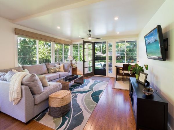 Kailua Three Bedroom Three Bath Pool Home