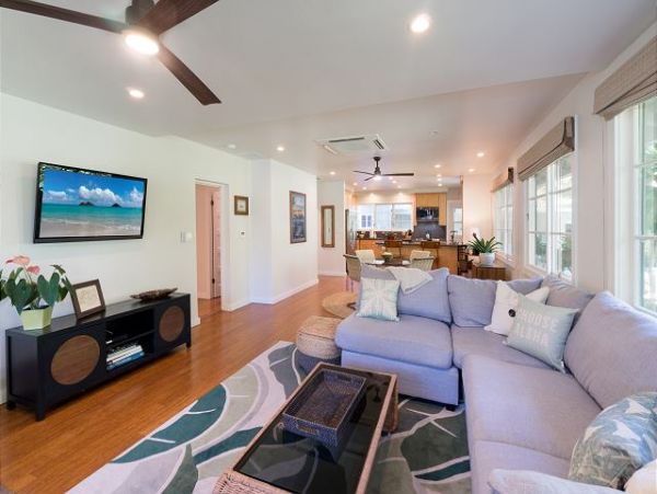 Kailua Three Bedroom Three Bath Pool Home