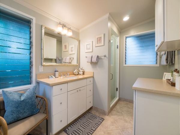 Kailua Three Bedroom Three Bath Pool Home