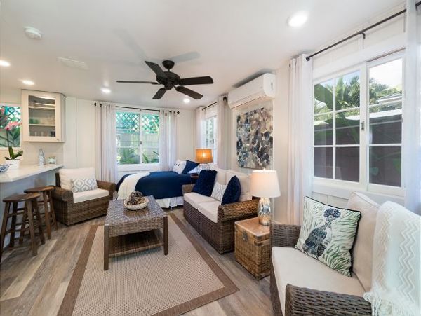 Kailua Three Bedroom Three Bath Pool Home