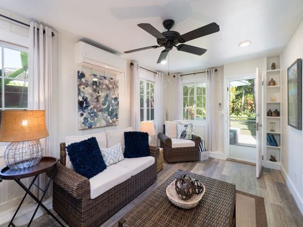 Kailua Three Bedroom Three Bath Pool Home