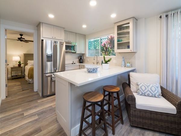 Kailua Three Bedroom Three Bath Pool Home