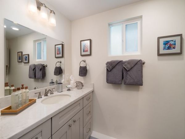 Kailua Three Bedroom Three Bath Pool Home